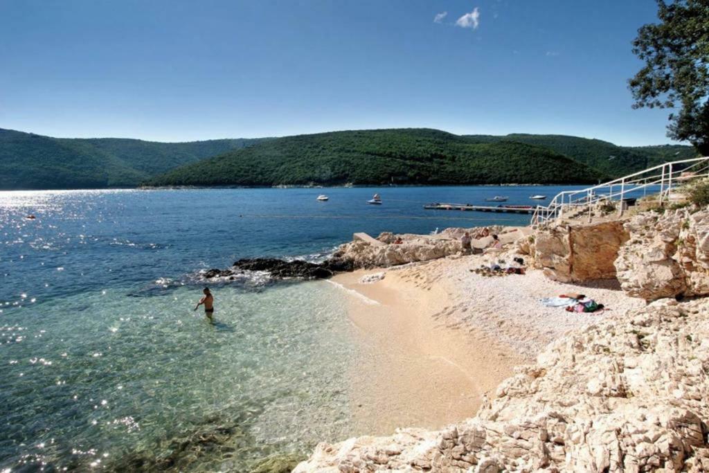 Luxury 1 Bedroom Apartment In Rabac Buitenkant foto