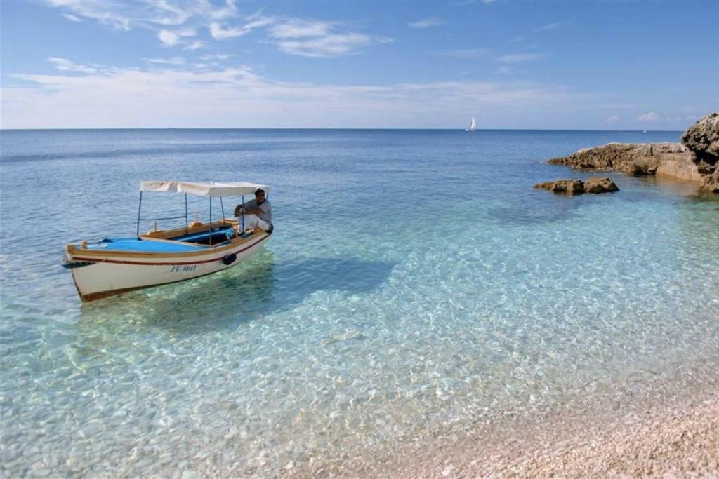 Luxury 1 Bedroom Apartment In Rabac Buitenkant foto