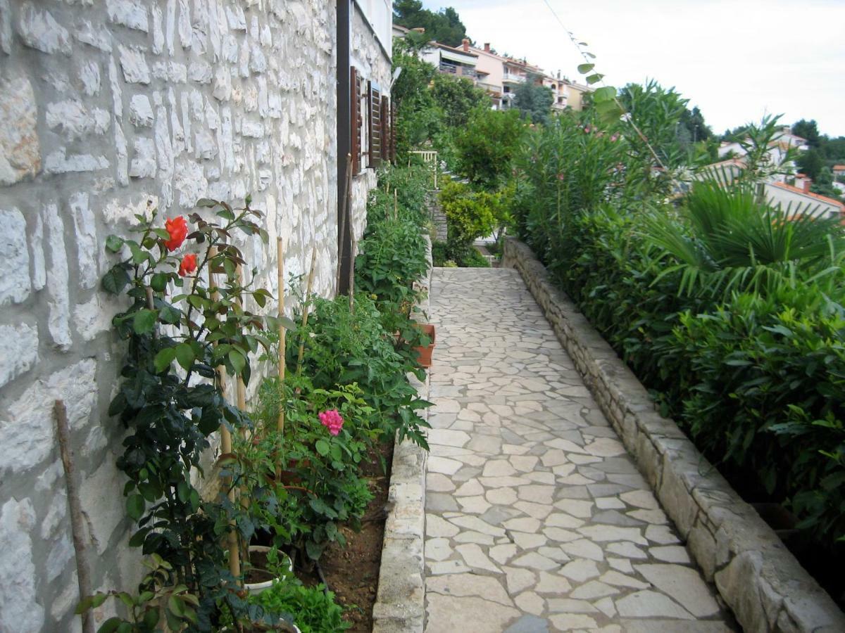 Luxury 1 Bedroom Apartment In Rabac Buitenkant foto