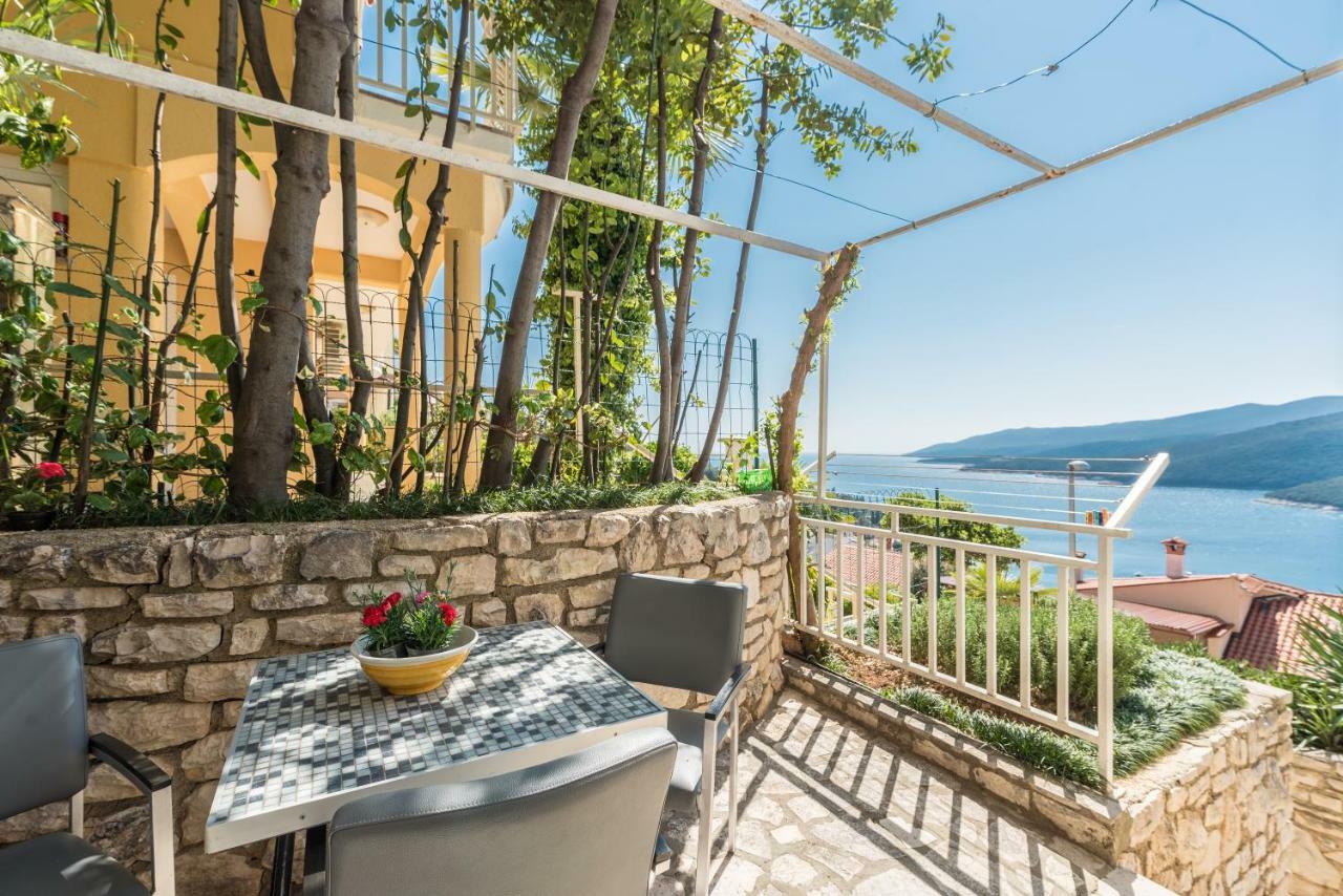 Luxury 1 Bedroom Apartment In Rabac Buitenkant foto