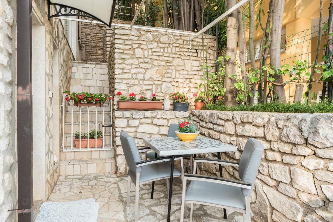 Luxury 1 Bedroom Apartment In Rabac Buitenkant foto